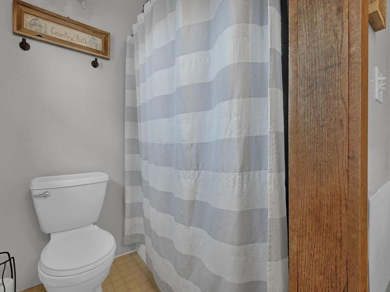 29089 Enterprise Iles Road, Logan, OH 43138 Photo 14