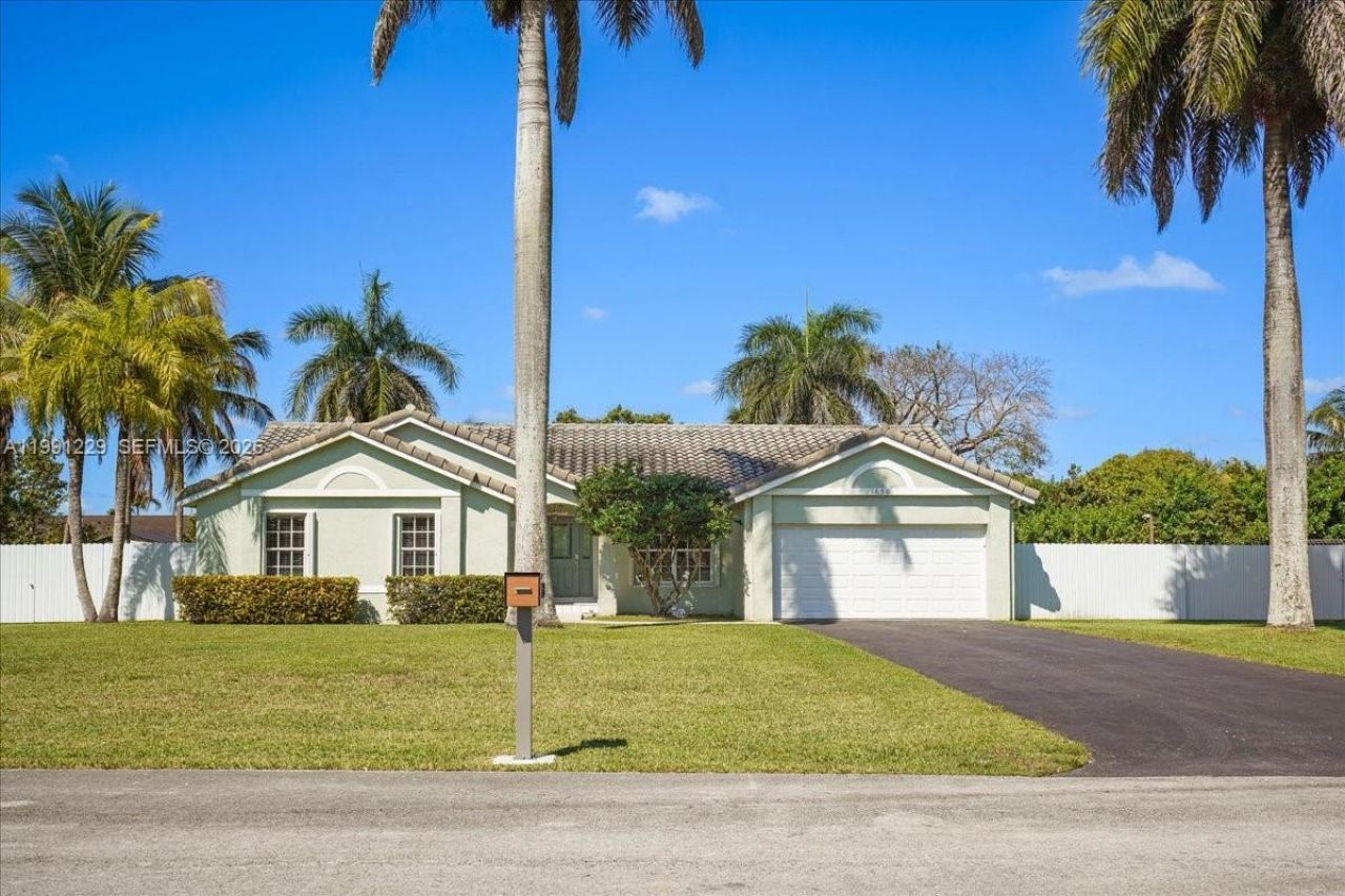 1650 NW 14th Ter, Homestead, FL 33030 Photo