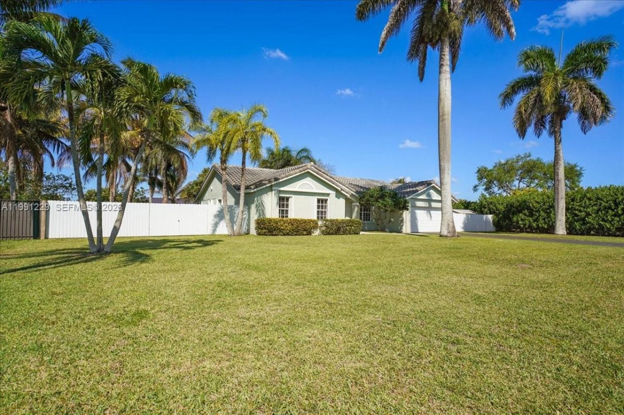 1650 NW 14th Ter, Homestead, FL 33030 Photo