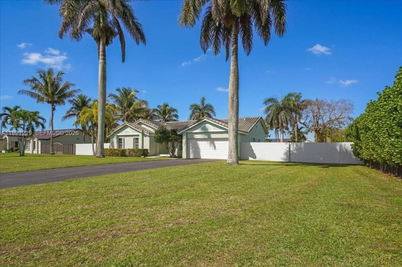 1650 NW 14th Ter, Homestead, FL 33030 Photo