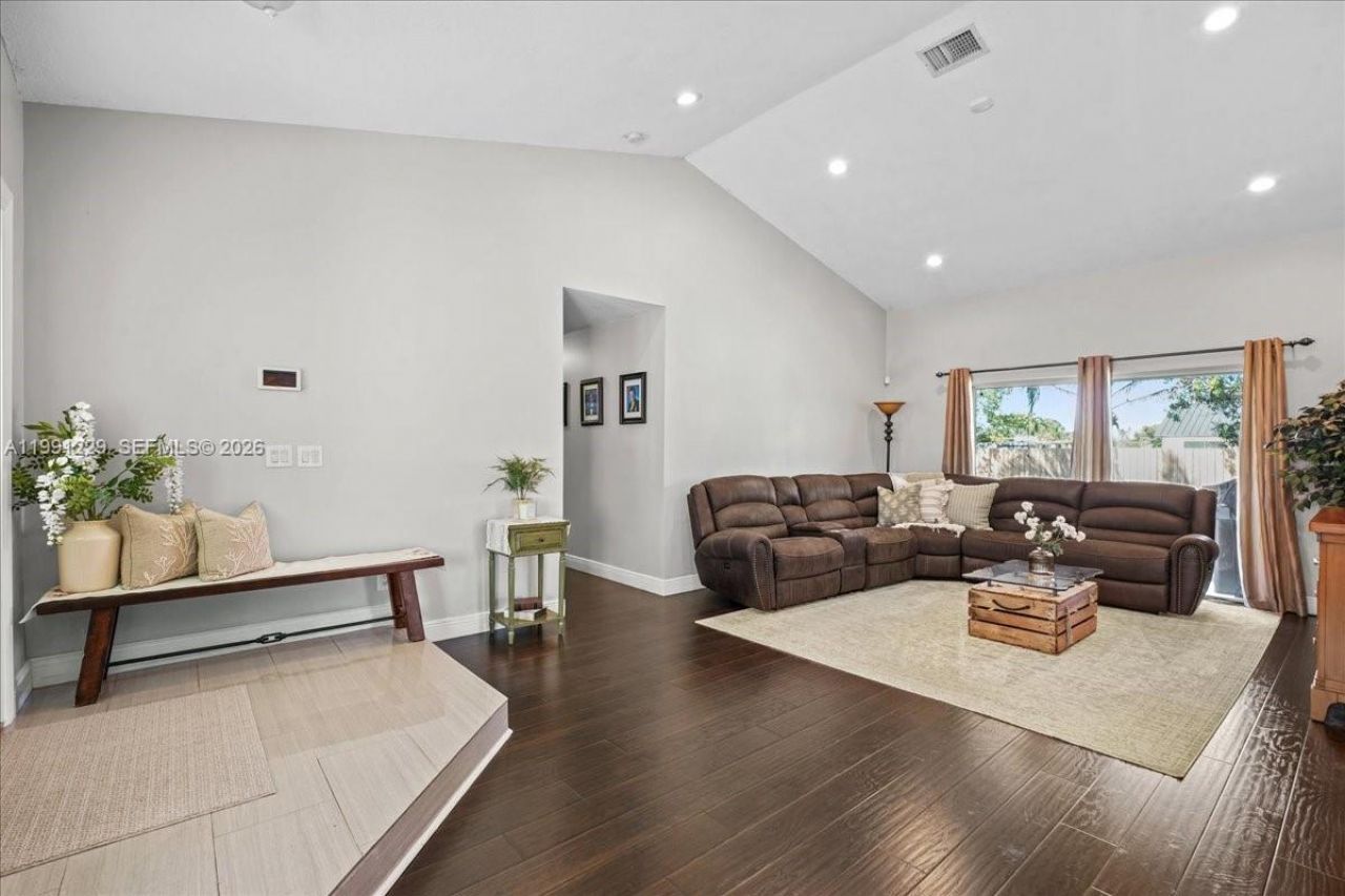 1650 NW 14th Ter, Homestead, FL 33030 Photo