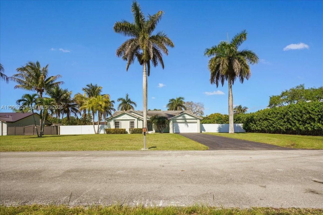 1650 NW 14th Ter, Homestead, FL 33030 Photo
