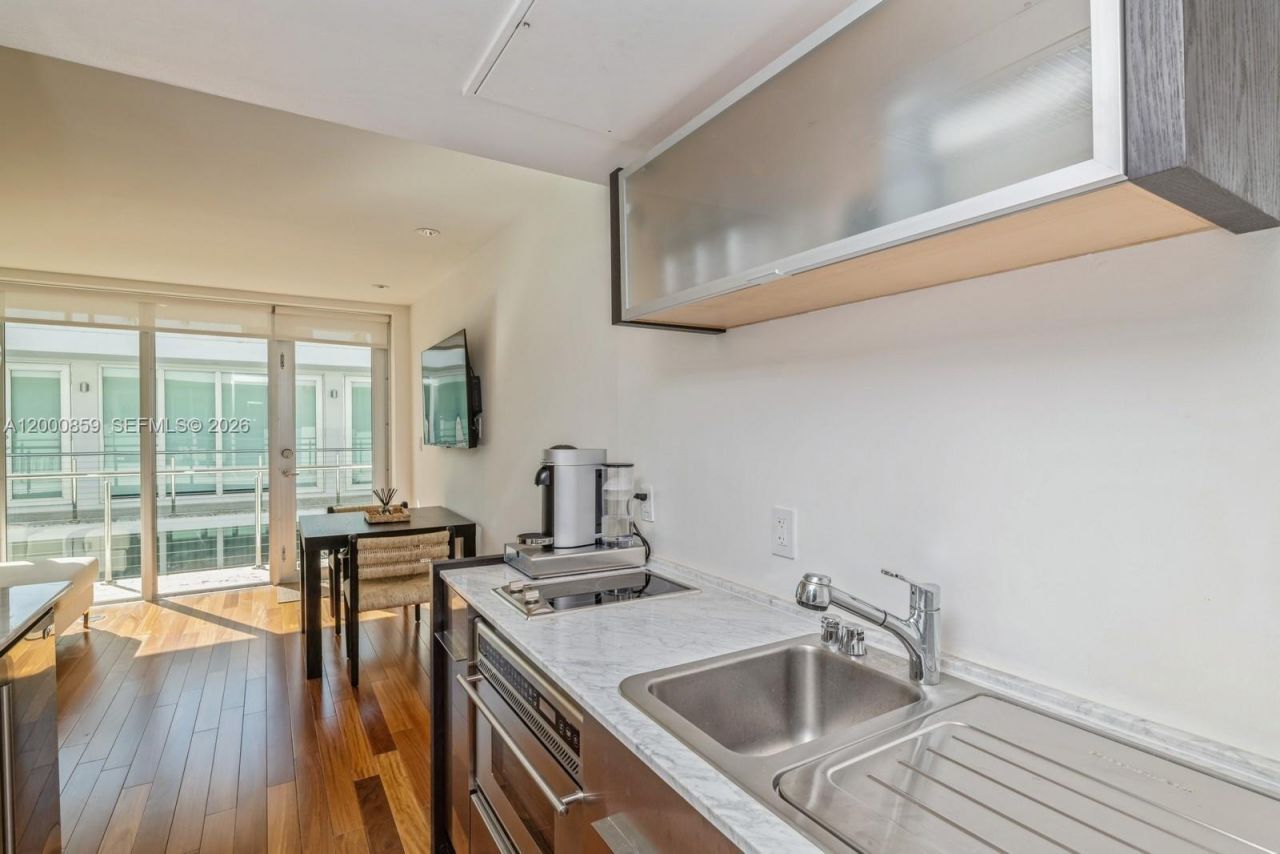 1601 West Ave, Unit 208, Miami Beach, FL 33139 Photo