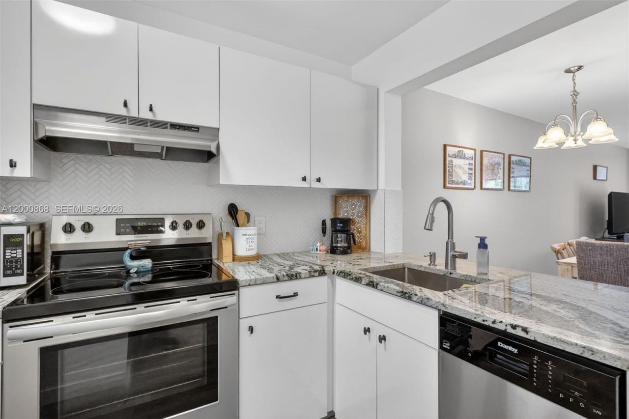 9425 S Ocean Dr, Unit 67, Jensen Beach, FL 34957 Photo