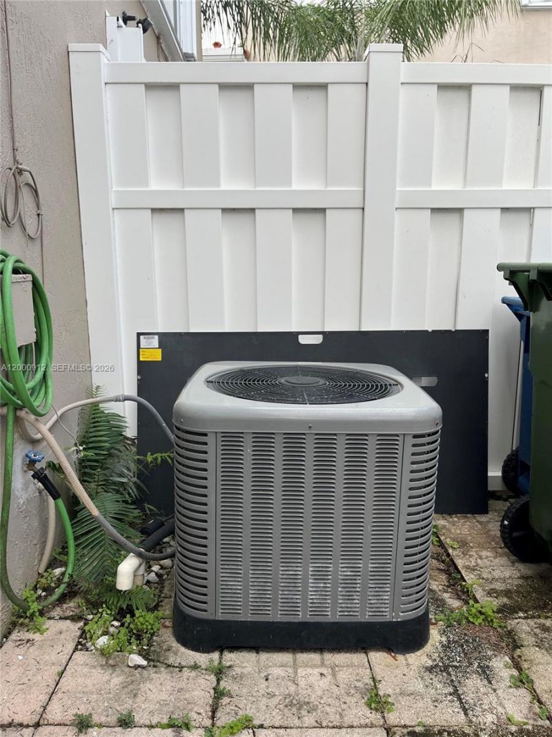 171 Riviera Cir, Unit 61, Weston, FL 33326 Photo