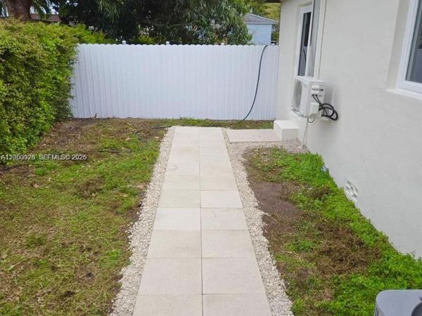 6820 SW 5th St , Unit 1, Miami, FL 33144