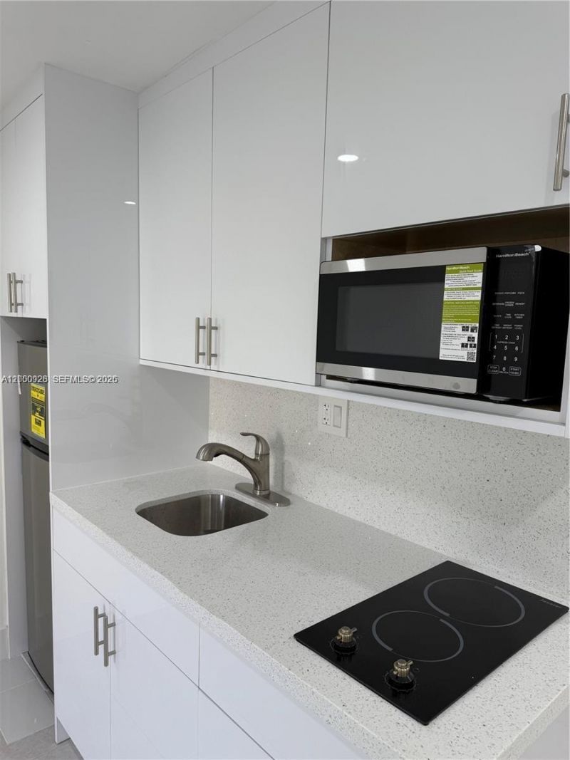 6820 SW 5th St, Unit 1, Miami, FL 33144 Photo