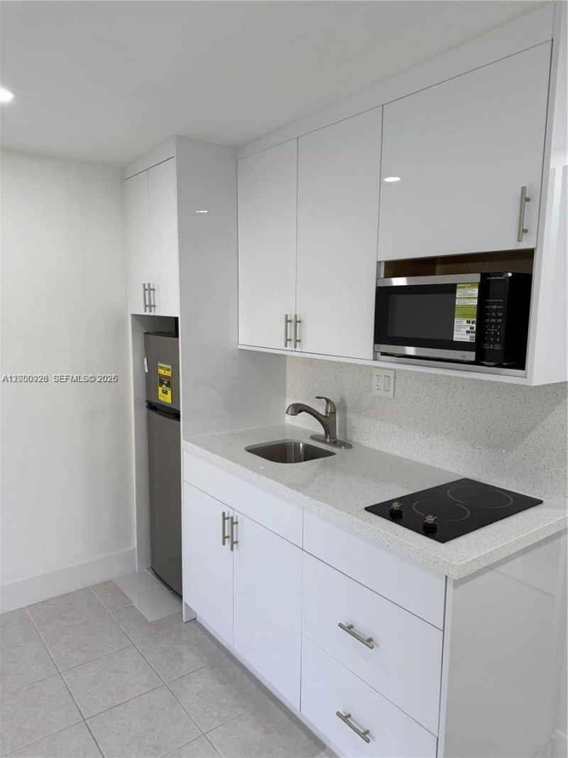 6820 SW 5th St, Unit 1, Miami, FL 33144 Photo