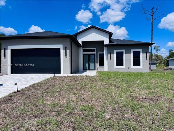 700 Biscayne Dr, Port Charlotte, FL 33953