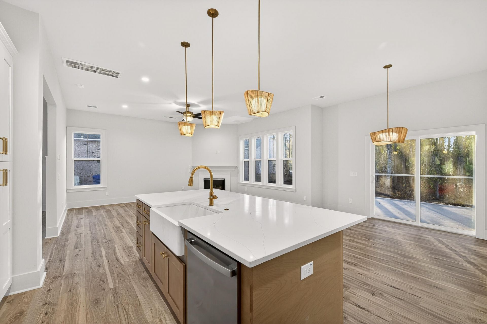 3633 Happyland Boulevard Photo 21