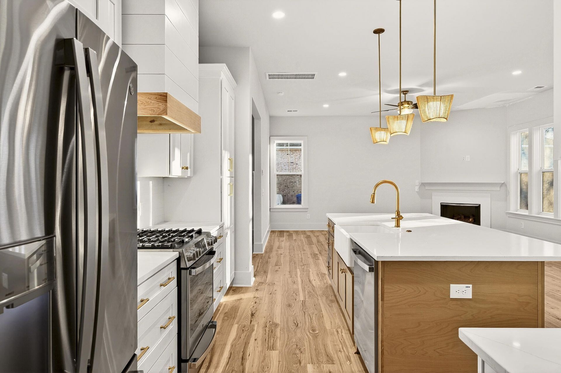 3633 Happyland Boulevard Photo 25