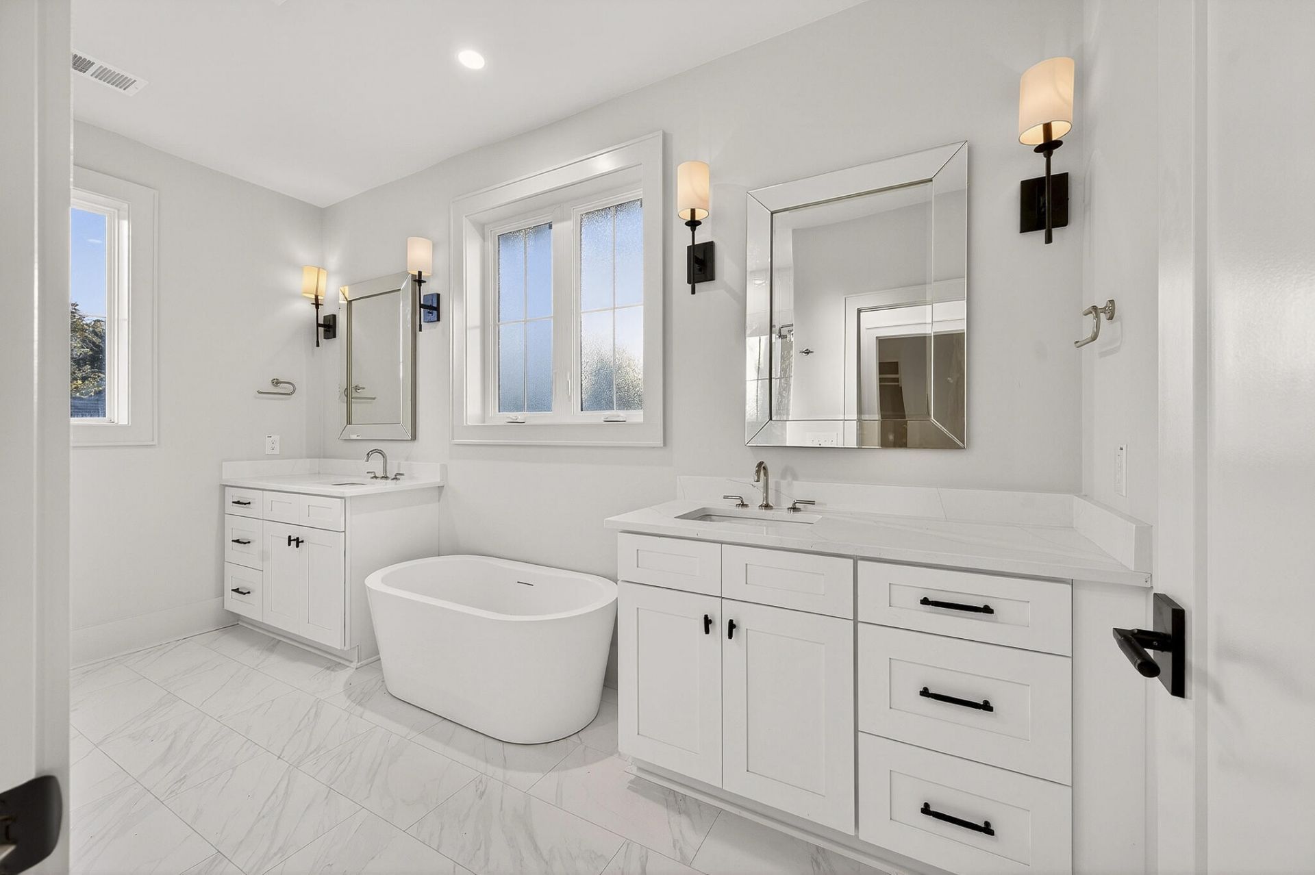 3633 Happyland Boulevard Photo 30