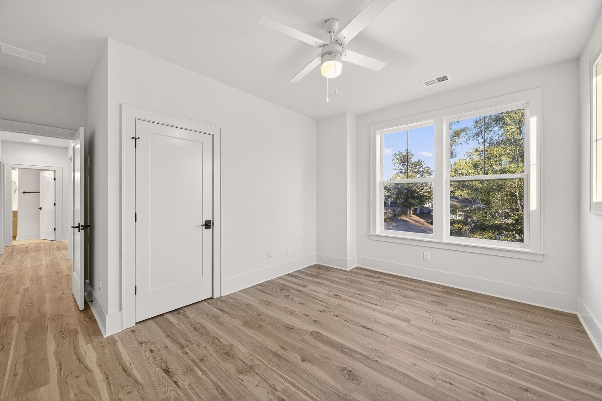 3633 Happyland Boulevard Photo 36