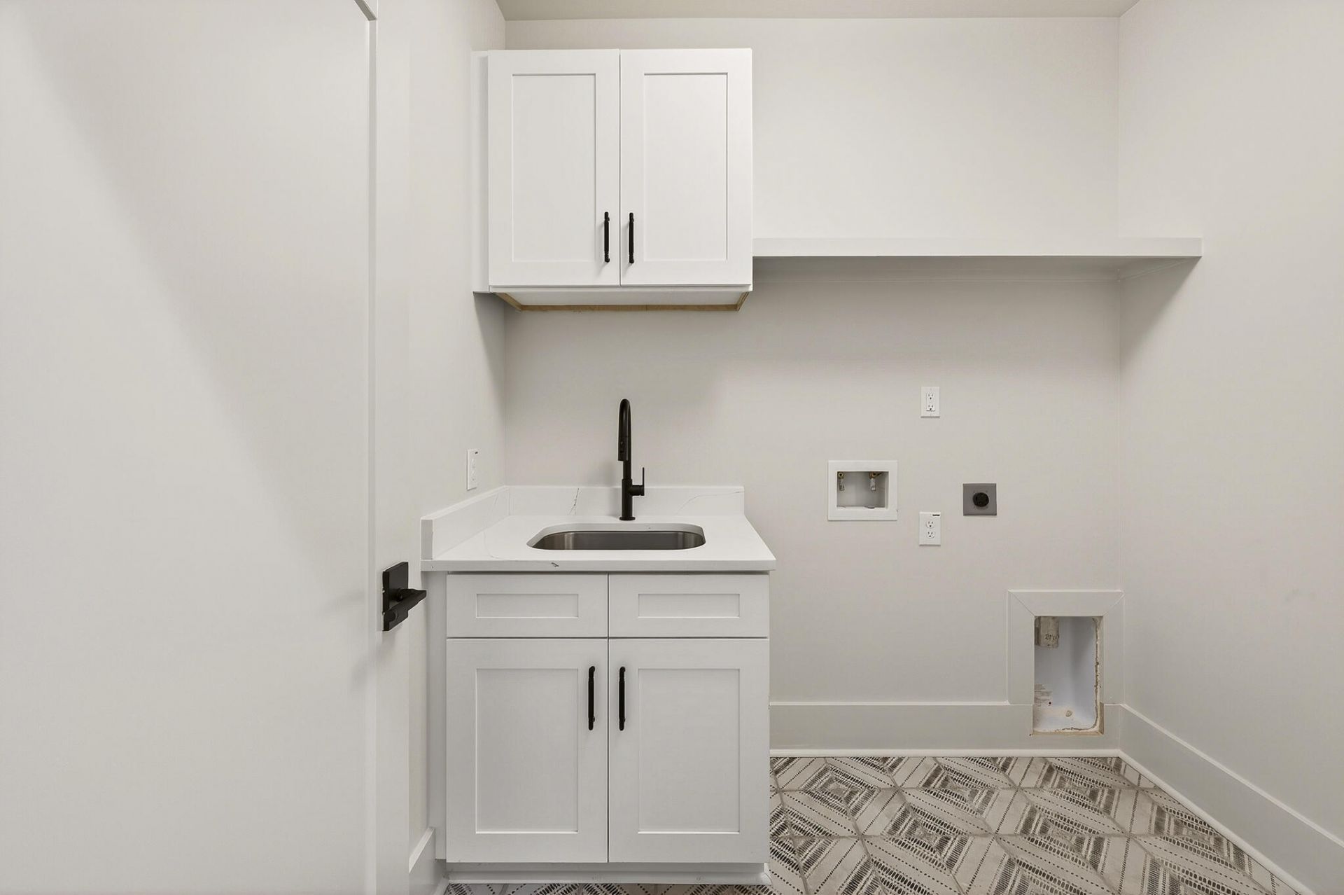 3633 Happyland Boulevard Photo 42