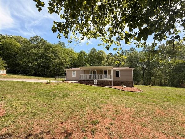 289 Twelve Oaks Drive , Linwood, NC 27299