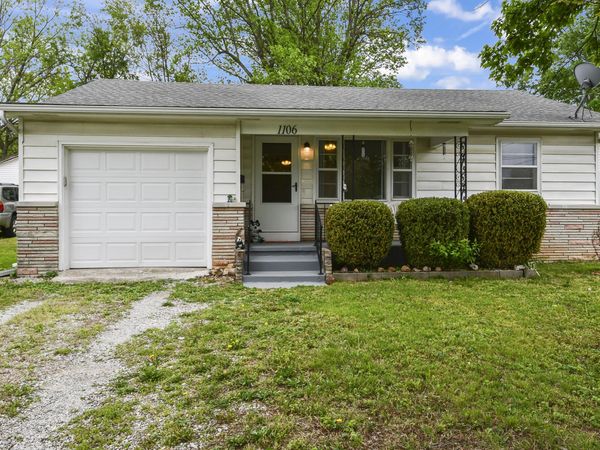 1106 N Clifton Avenue, Springfield, MO 65802