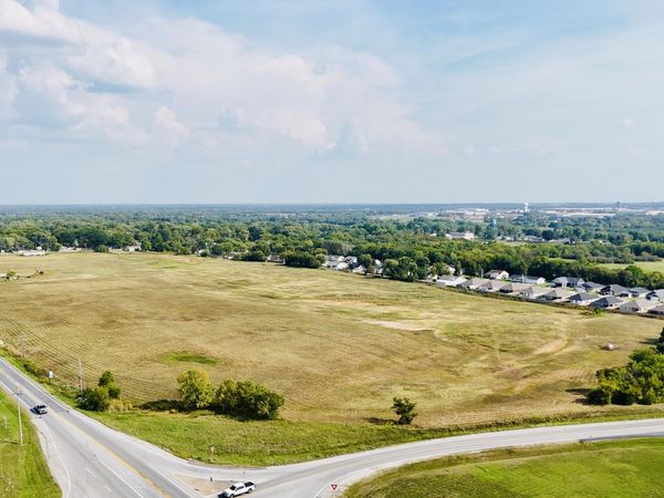 6922 E 7th Street, Duenweg, MO 64841