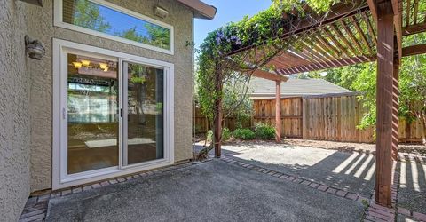 126 Larkin Cir, Folsom, CA 95630 Photo