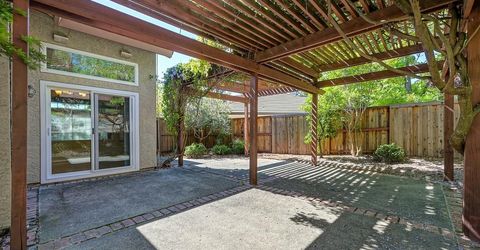 126 Larkin Cir, Folsom, CA 95630 Photo