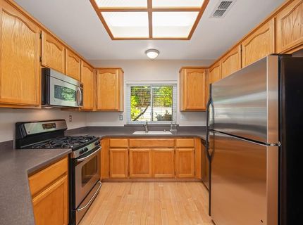 126 Larkin Cir, Folsom, CA 95630 Photo