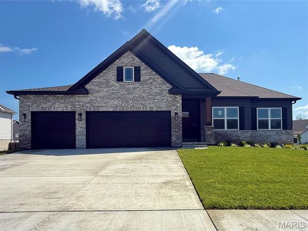 505 Clarks Crossing, Moscow Mills, MO 63362