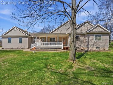 4695 Melanie Lane, White Lake Twp, MI 48383