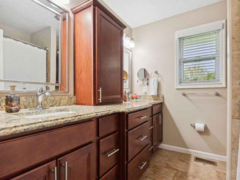 3735 Maplebrooke Lane, Batavia Twp, OH 45102 Photo 20