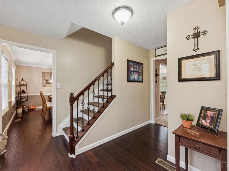 3735 Maplebrooke Lane, Batavia Twp, OH 45102 Photo 3