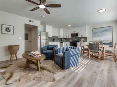 5917 Gaston Avenue, Unit 110, Dallas, TX 75214