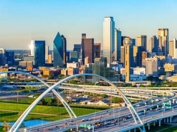 2043 Canada Drive, Dallas, TX 75212
