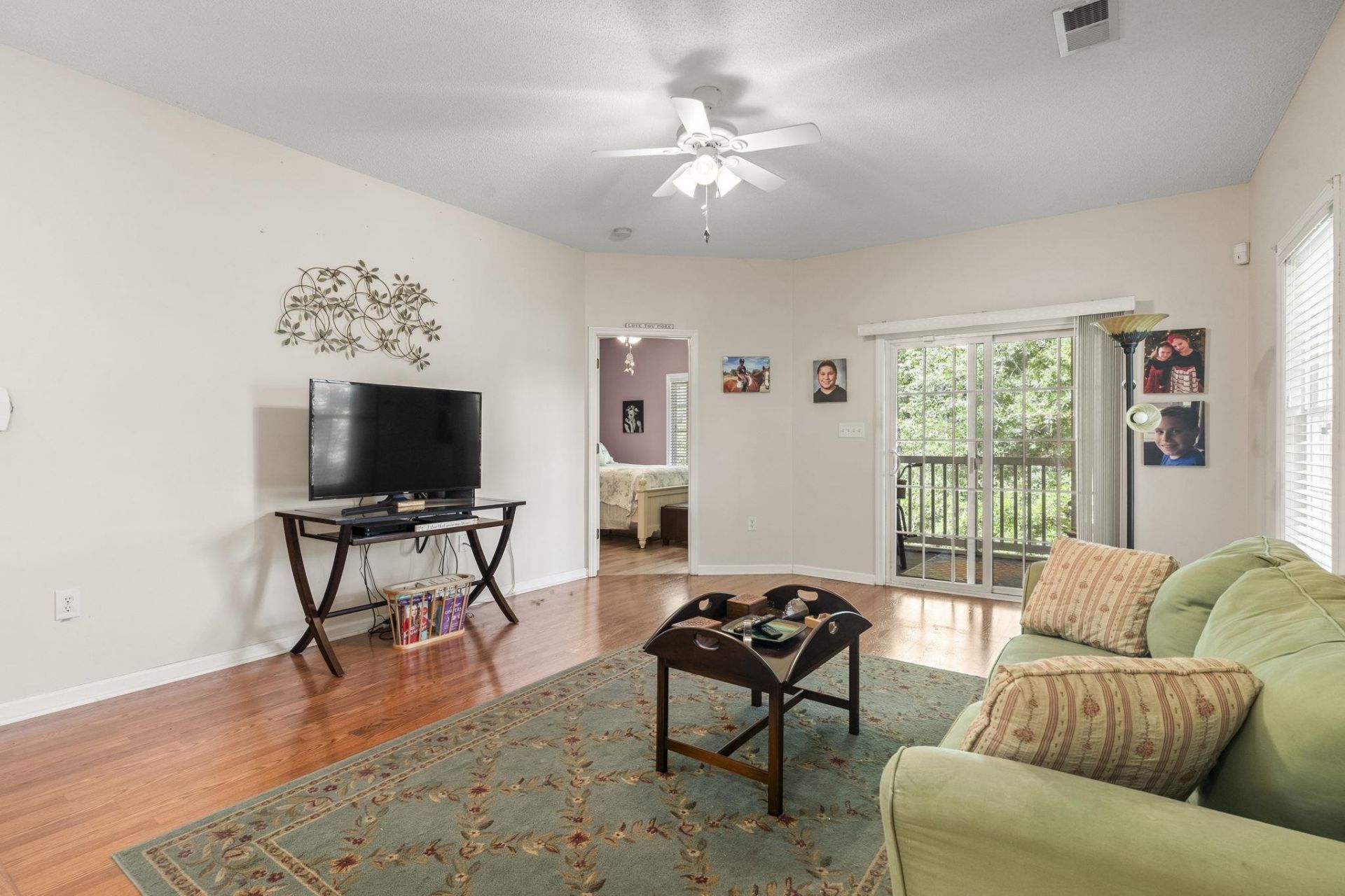 100 Lazy Willow Ln. Photo 6