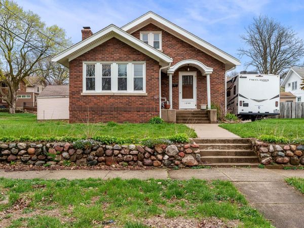 1846 2nd Avenue, ROCKFORD, IL 61104