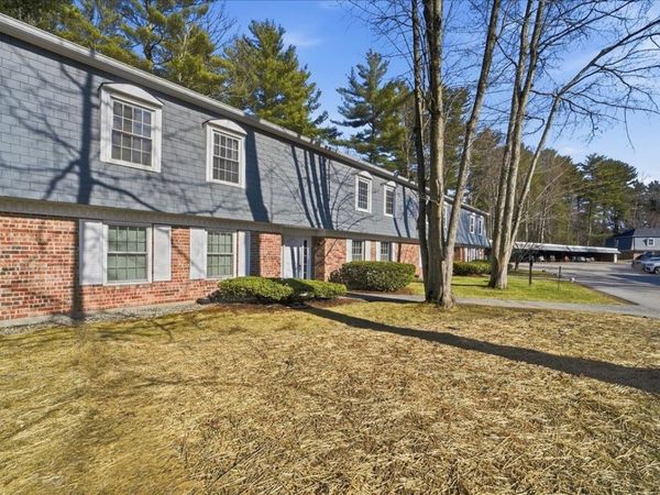 125 Kennedy Drive, Unit 6, South Burlington, VT 05403