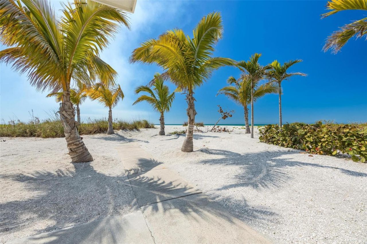 2740 N Beach Road, Unit B, Englewood, FL 34223 Photo