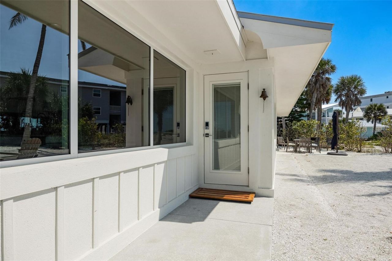 2740 N Beach Road, Unit B, Englewood, FL 34223 Photo