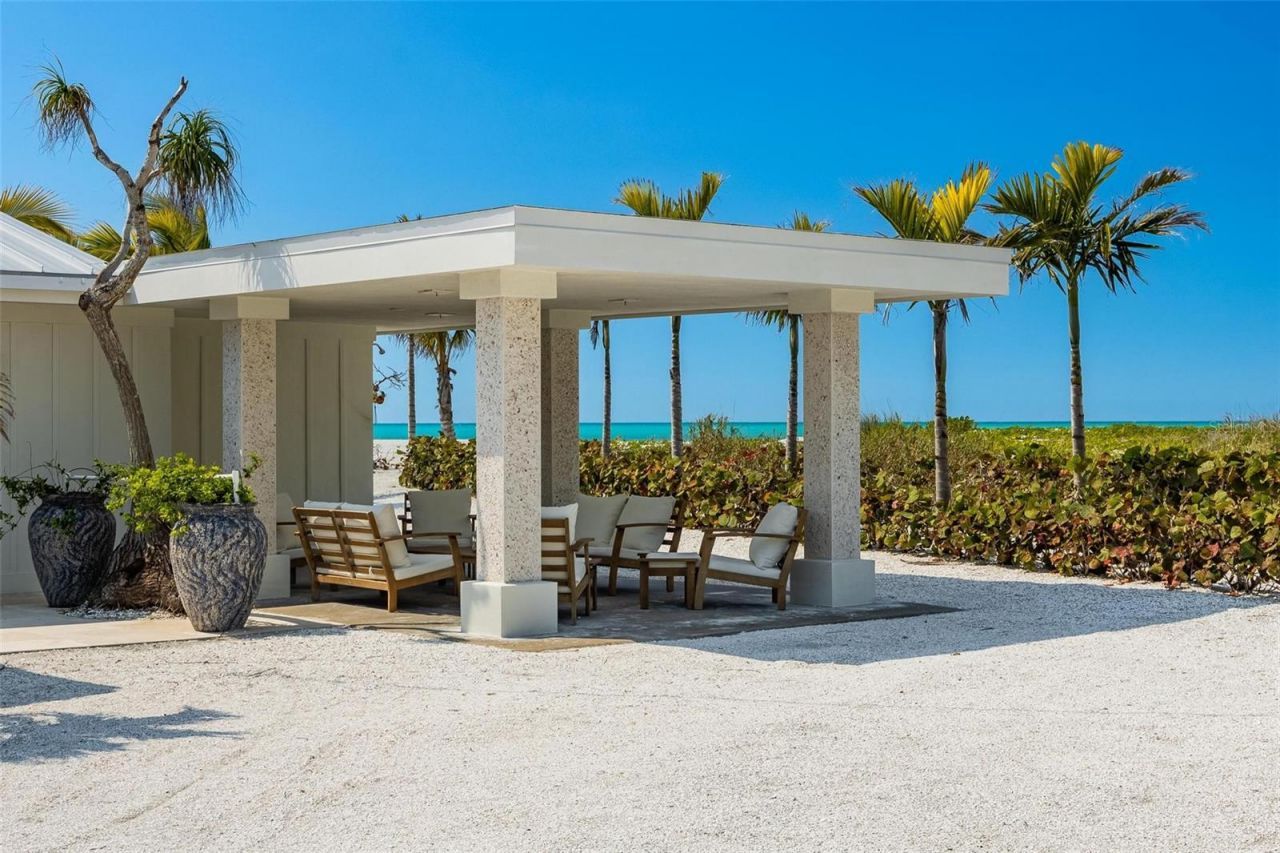 2740 N Beach Road, Unit B, Englewood, FL 34223 Photo