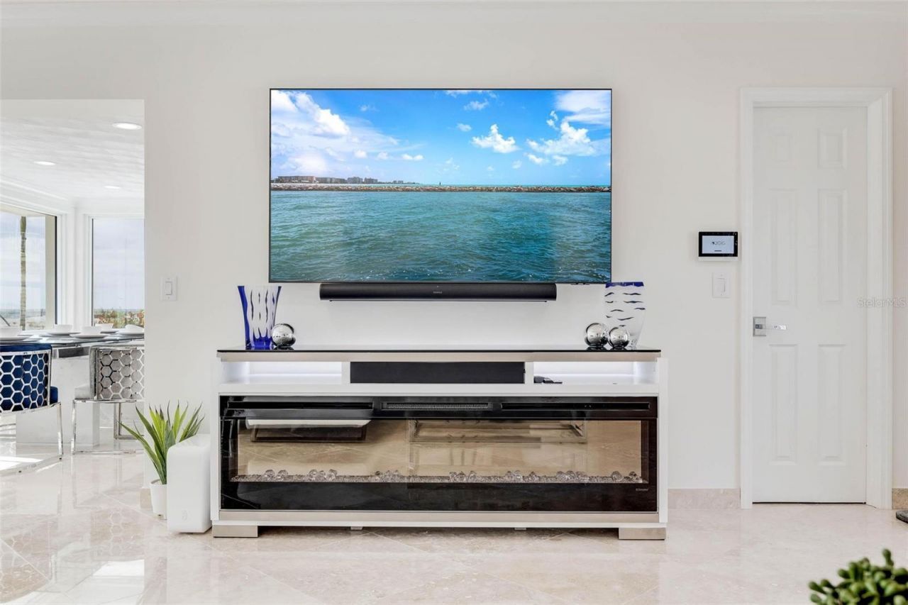 2740 N Beach Road, Unit B, Englewood, FL 34223 Photo