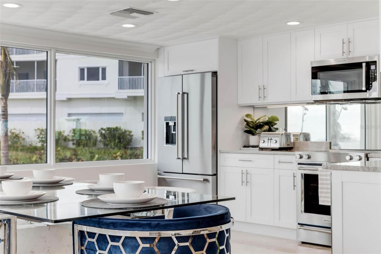 2740 N Beach Road, Unit B, Englewood, FL 34223 Photo