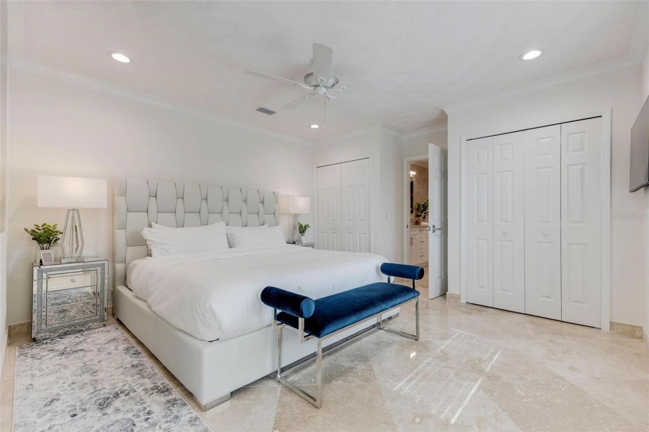 2740 N Beach Road, Unit B, Englewood, FL 34223 Photo