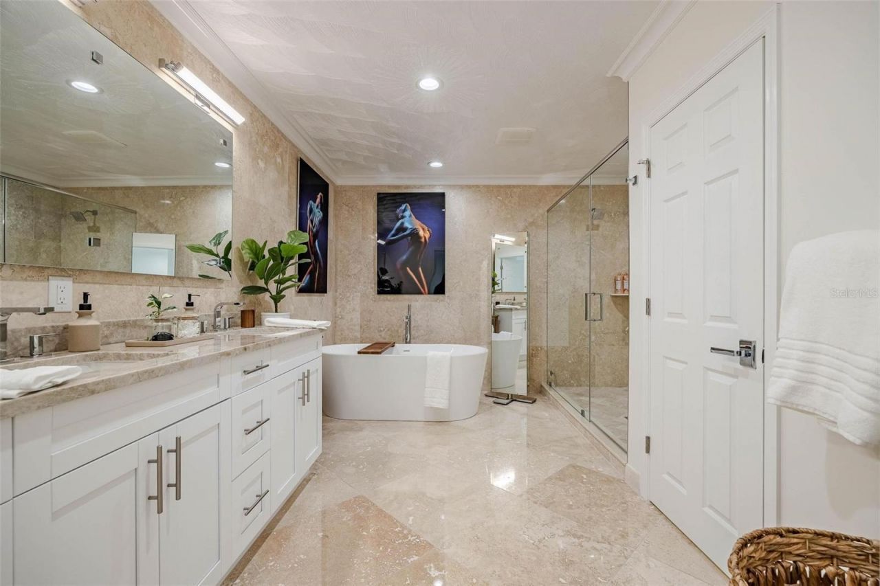 2740 N Beach Road, Unit B, Englewood, FL 34223 Photo