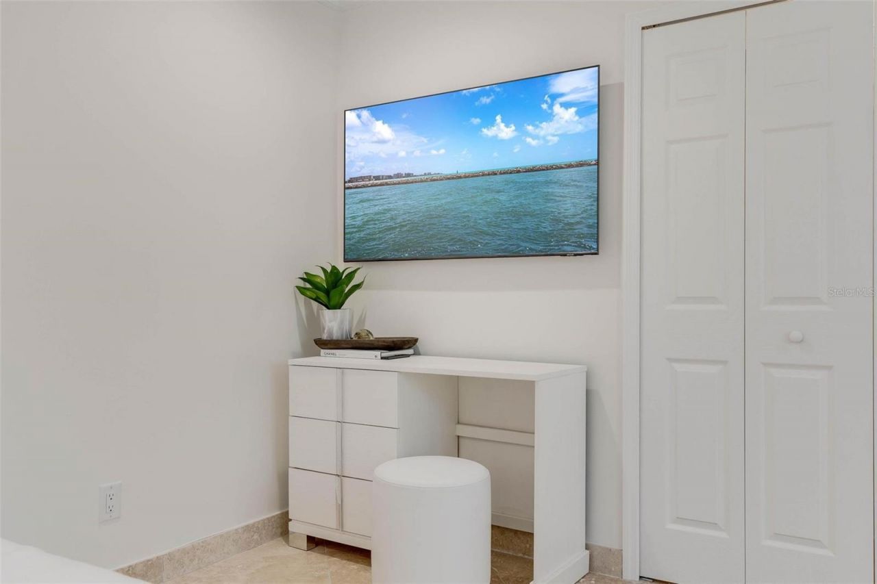 2740 N Beach Road, Unit B, Englewood, FL 34223 Photo