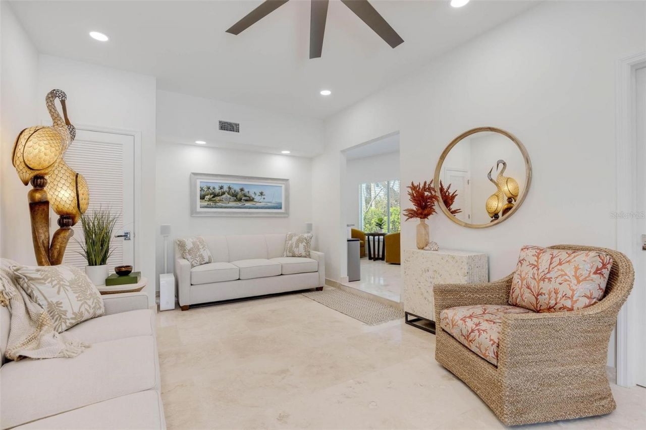 2740 N Beach Road, Unit B, Englewood, FL 34223 Photo