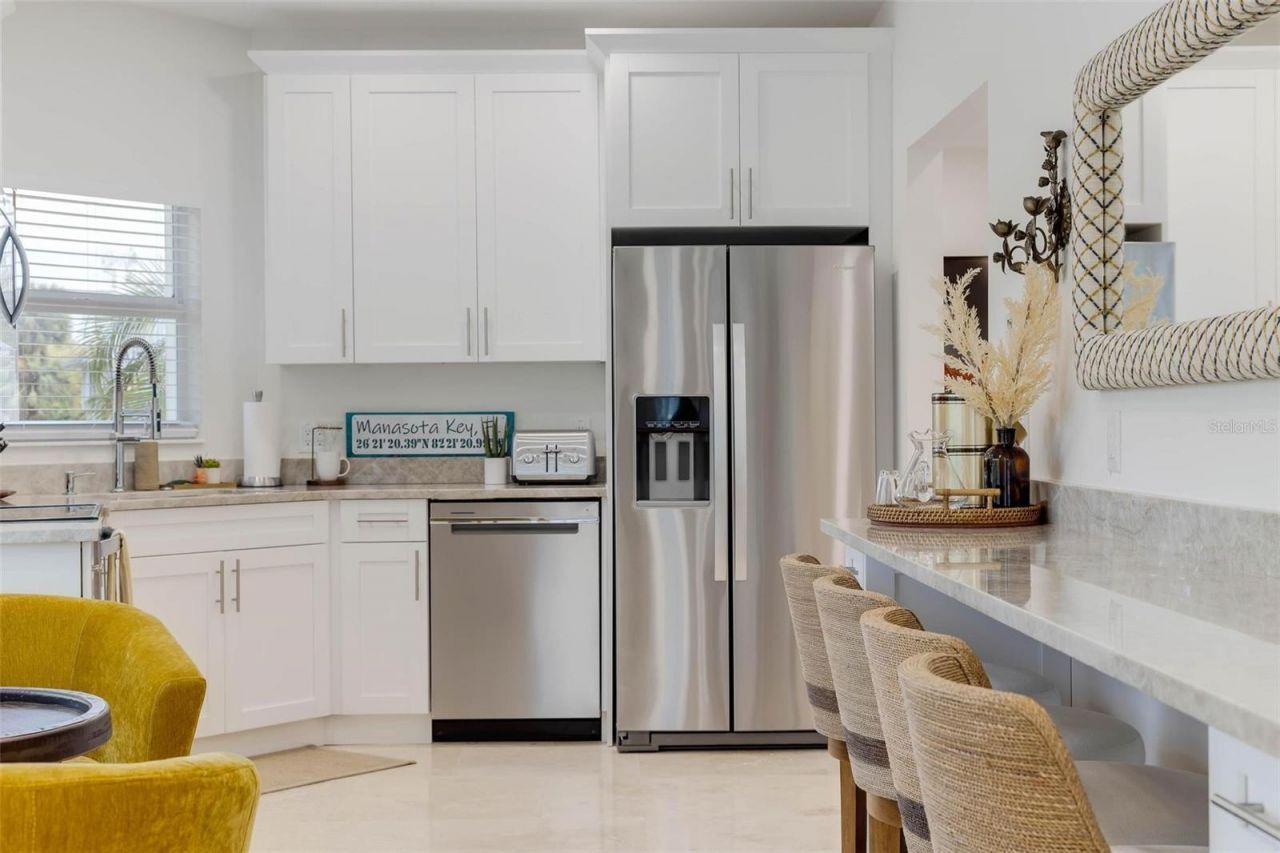 2740 N Beach Road, Unit B, Englewood, FL 34223 Photo