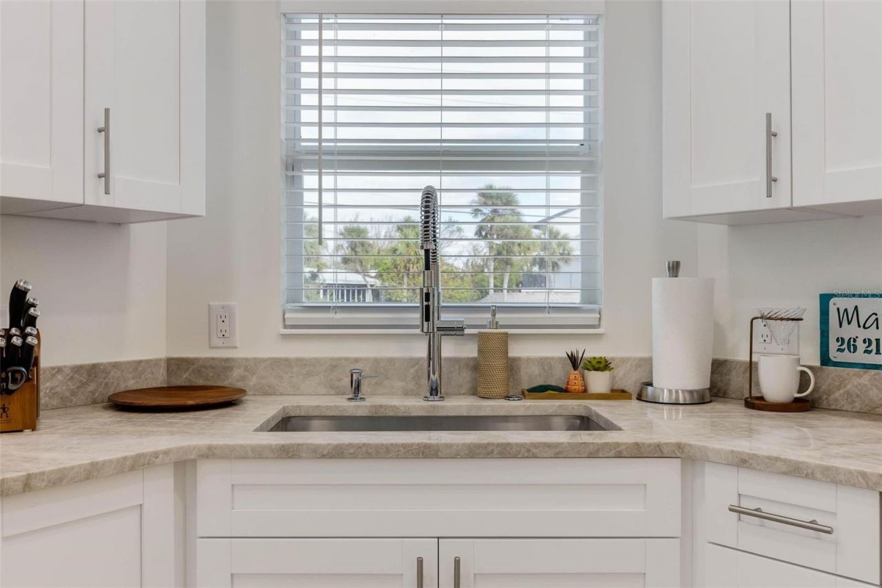 2740 N Beach Road, Unit B, Englewood, FL 34223 Photo