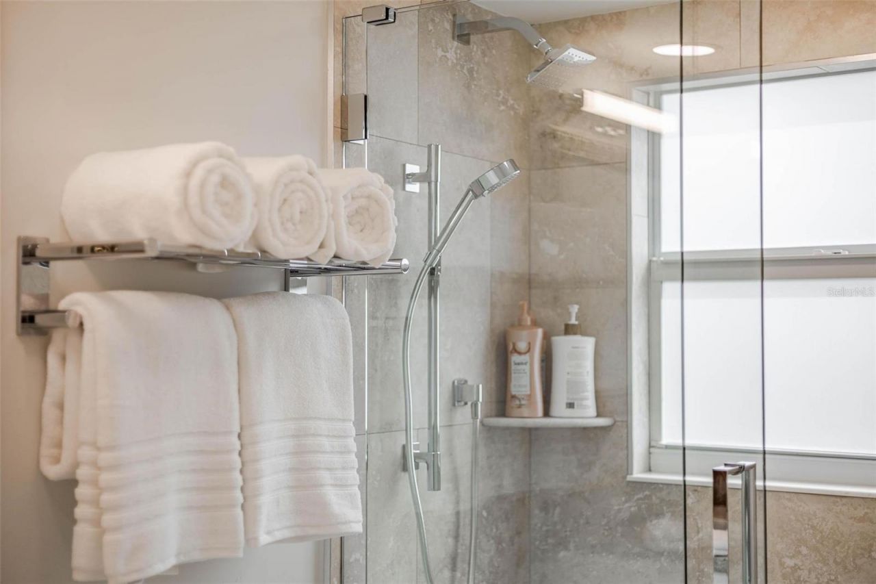 2740 N Beach Road, Unit B, Englewood, FL 34223 Photo