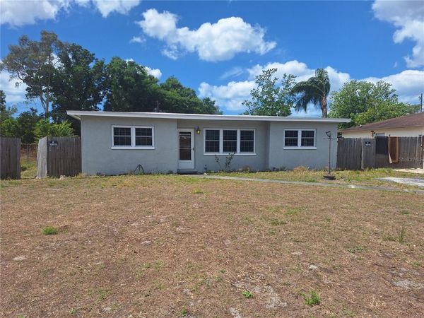 8916 NARCISSUS AVENUE, SEMINOLE, FL 33777