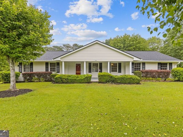 256 Teresa Lane, Loganville, GA 30052