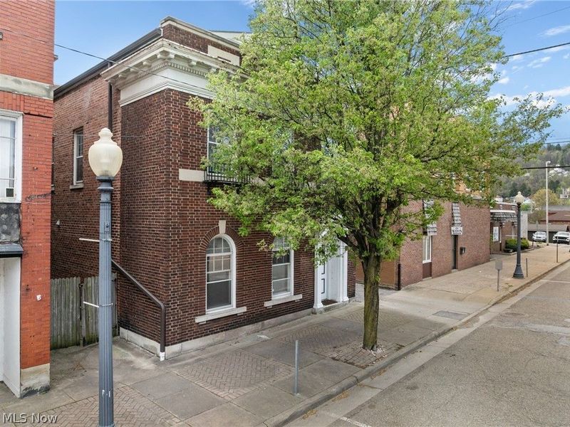 409 Walnut Street, Martins Ferry, OH 43935 Photo 2