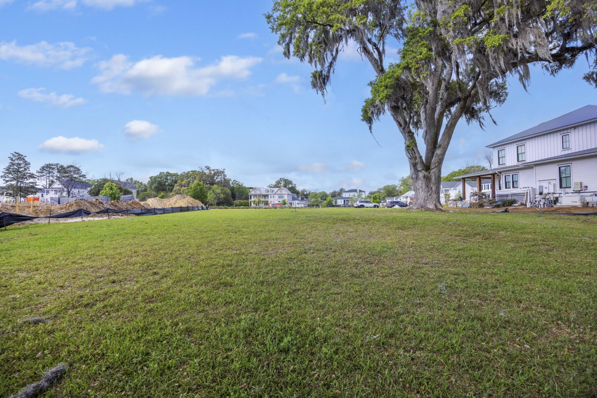 4033 Kaolin Street Photo 11