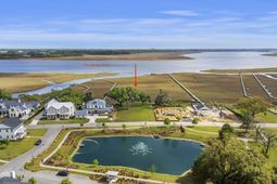 4033 Kaolin Street photo 4